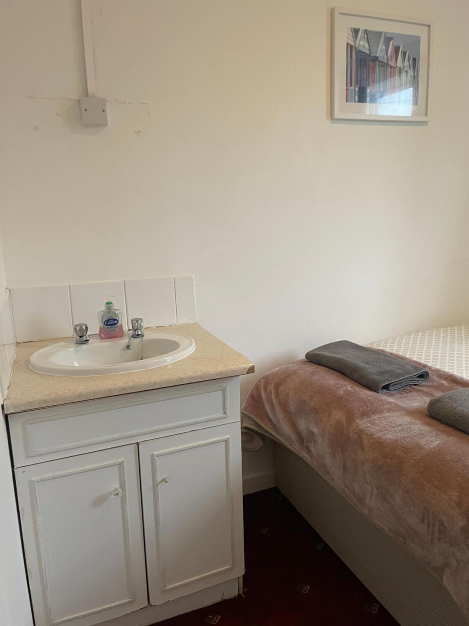 Amitie Guest House Bournemouth Ngoại thất bức ảnh